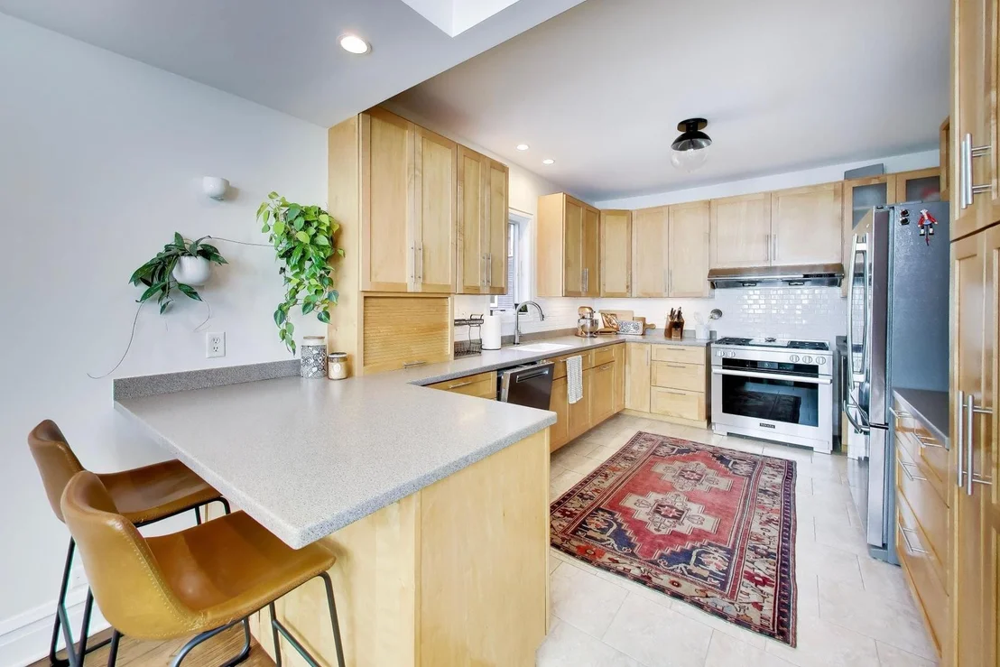 Photo of 622 Forest Avenue