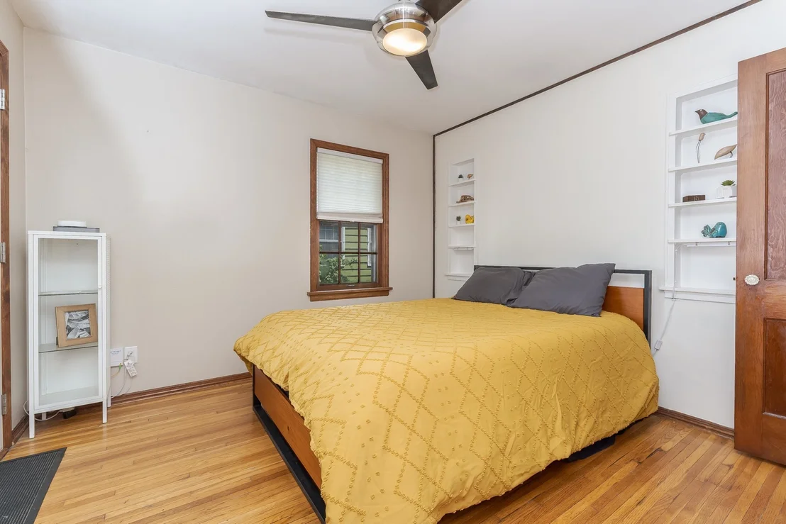 Photo of 821 Normal Avenue