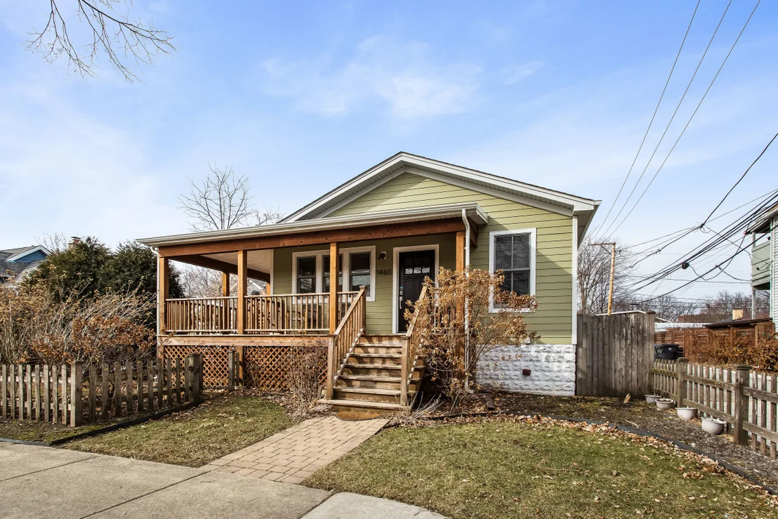 Photo of 1460 Dewey Avenue