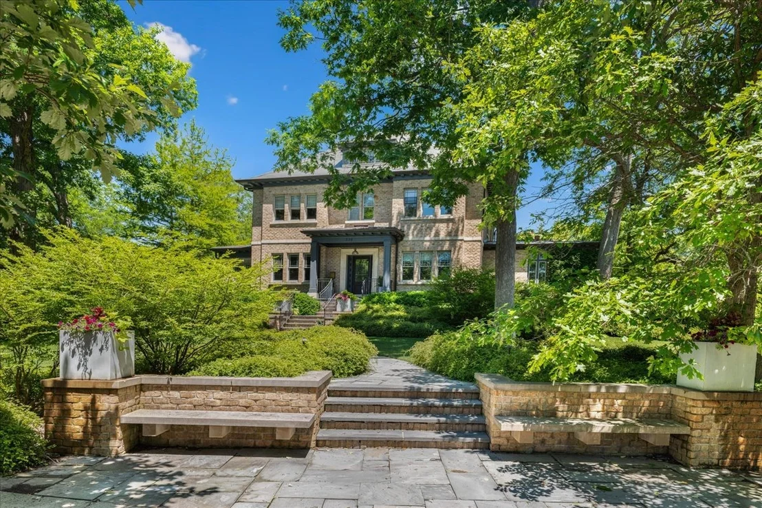 Photo of 395 Greenleaf Avenue