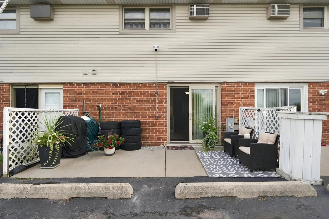 Photo of 7328 W 84th Street
