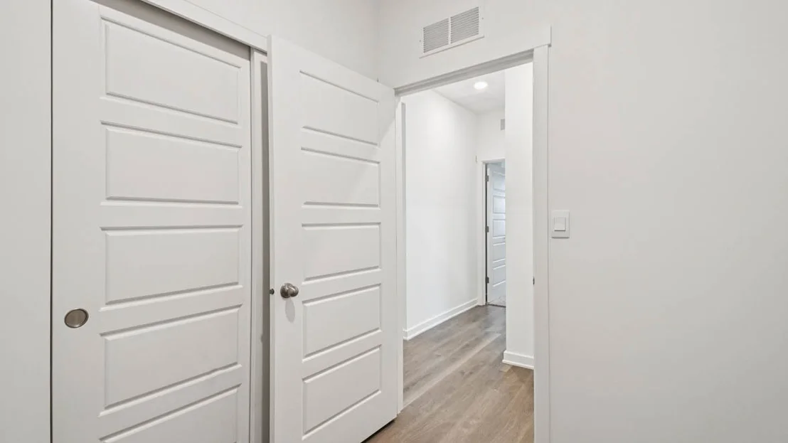 Photo of 6443 Maple Glen Drive
