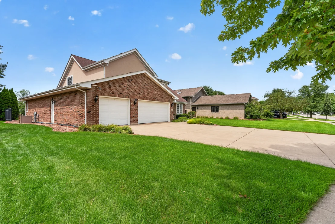 Photo of 15164 Olympic Lane