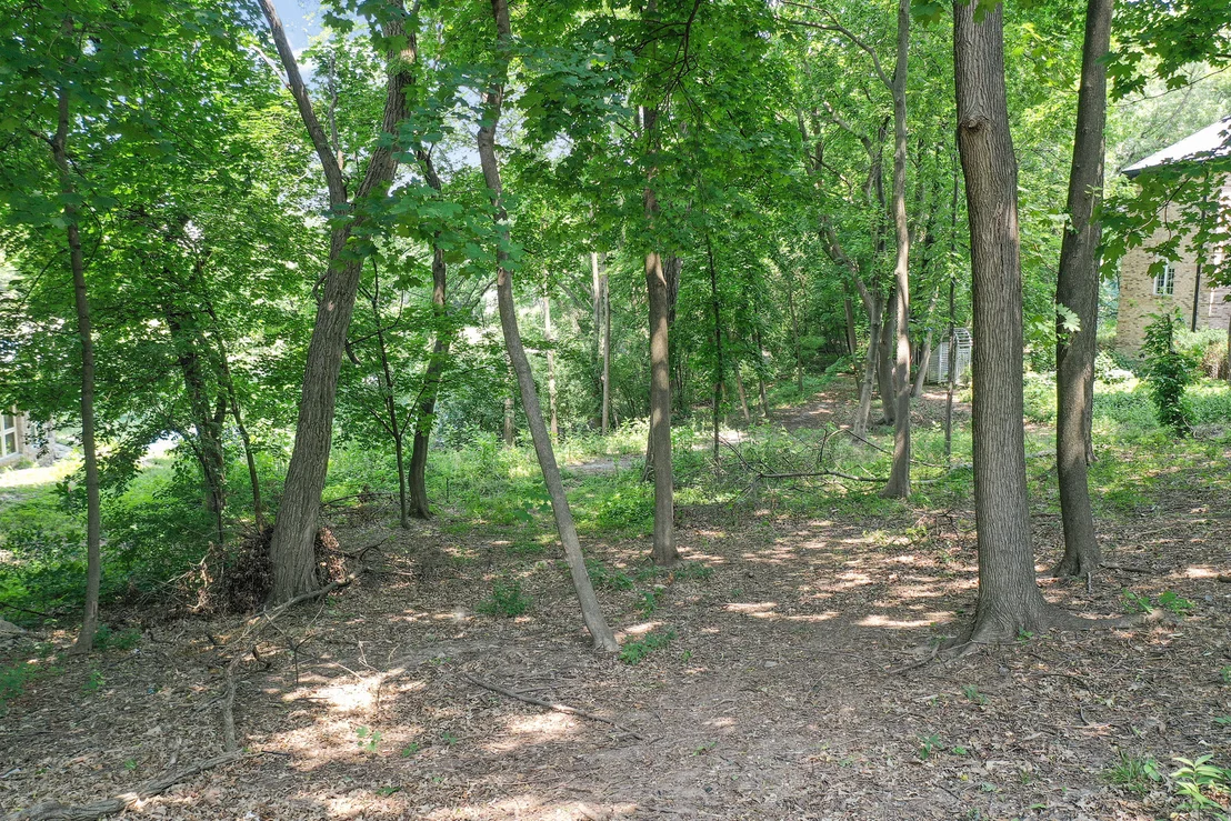 Photo of 910 Saint Stephens Green