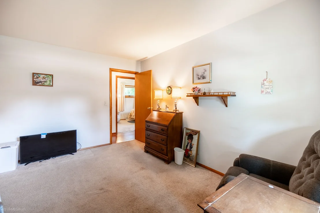Photo of 835 Scott Drive