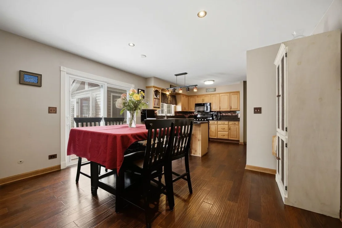 Photo of 702 Hickory Lane