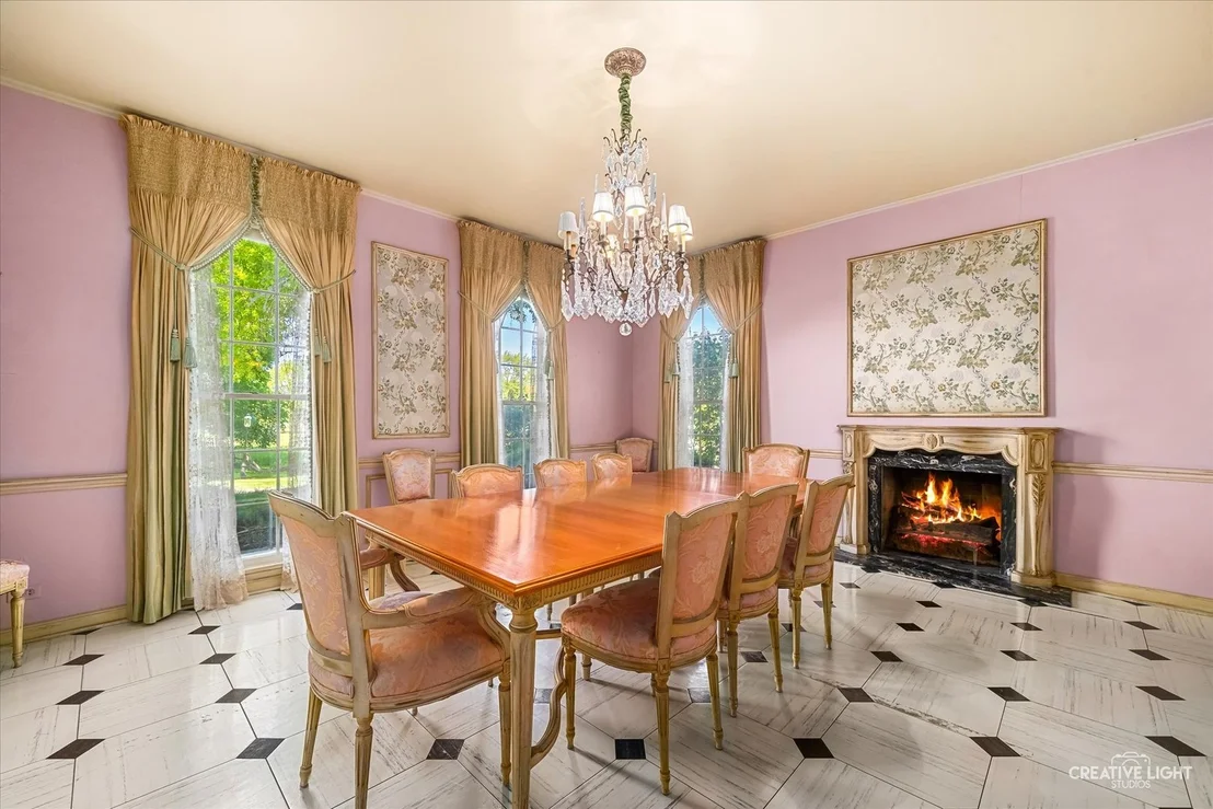 Photo of 33W451 Surrey Road