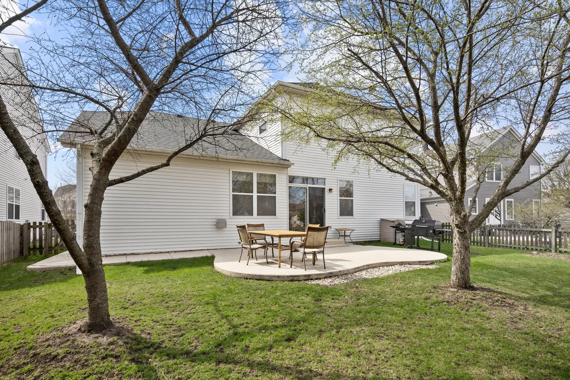 Photo of 566 Horizon Drive W