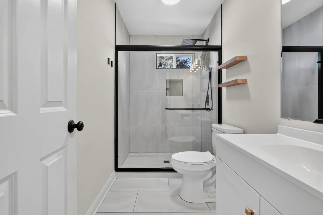 Photo of 1645 Webster Lane