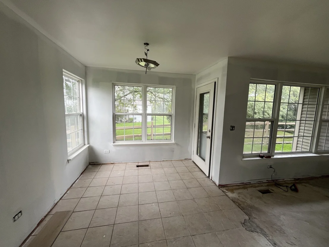 Photo of Unit B at 320 Buckingham Circle