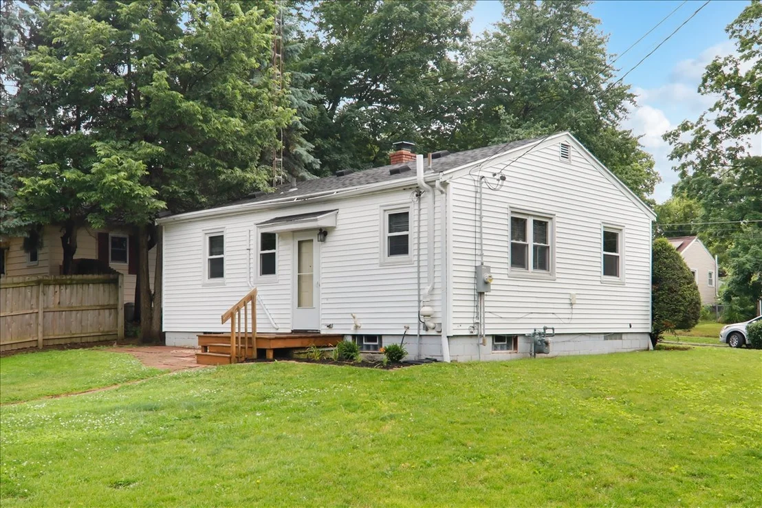 Photo of 1311 Eastholme Avenue