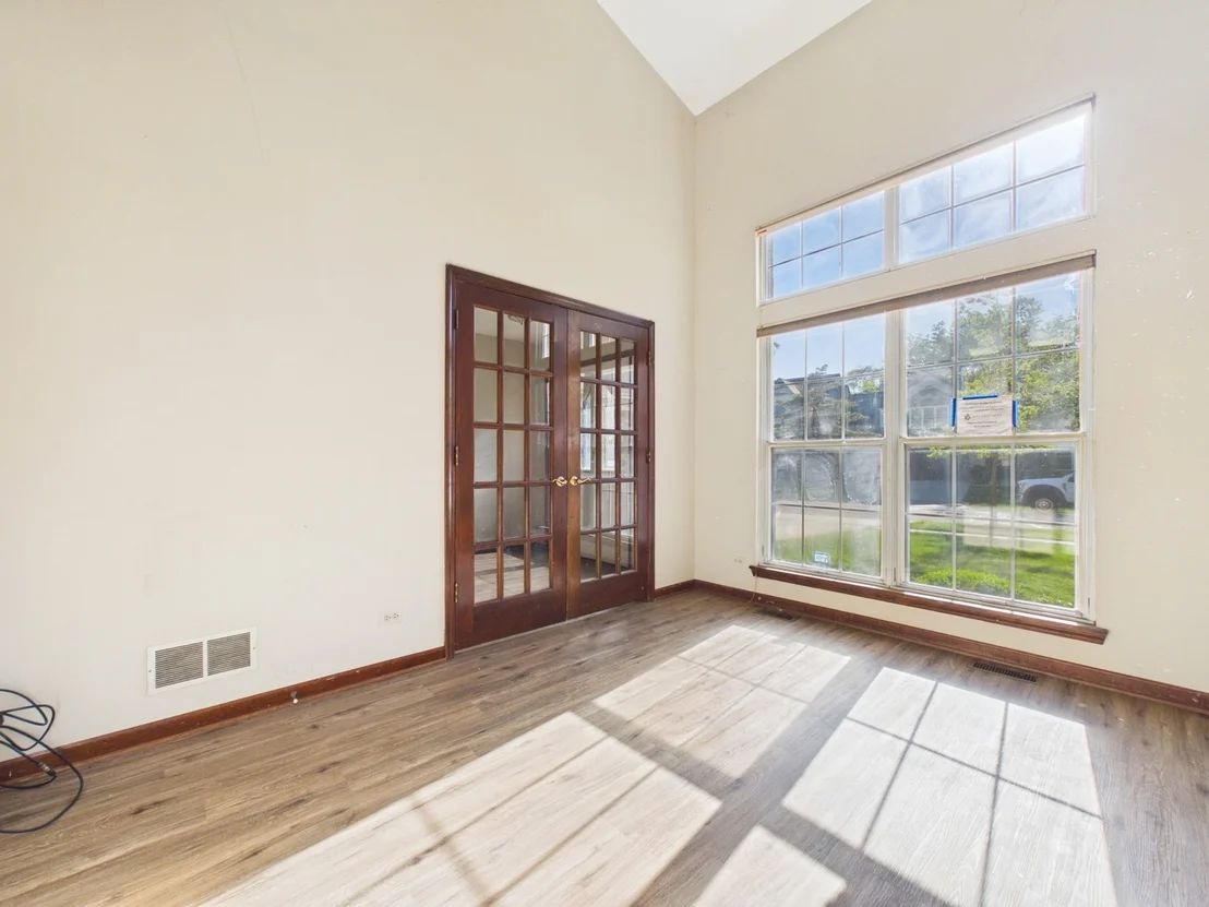 Photo of 284 Lorraine Circle