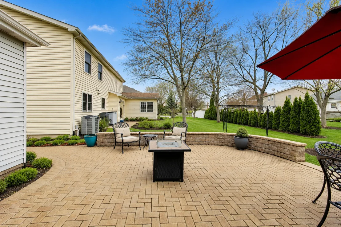 Photo of 1265 N Scarlet Drive