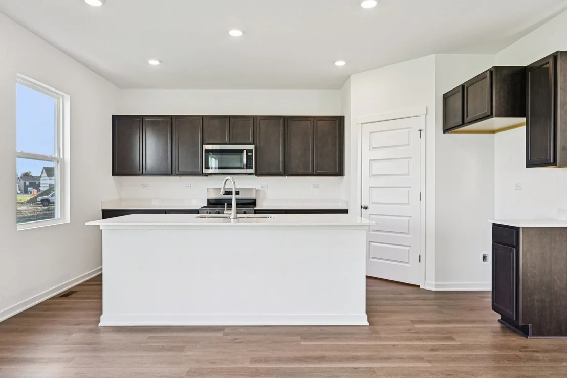 Photo of 989 Emerald Drive