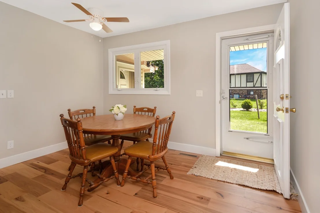 Photo of 104 S Williamsburg Drive