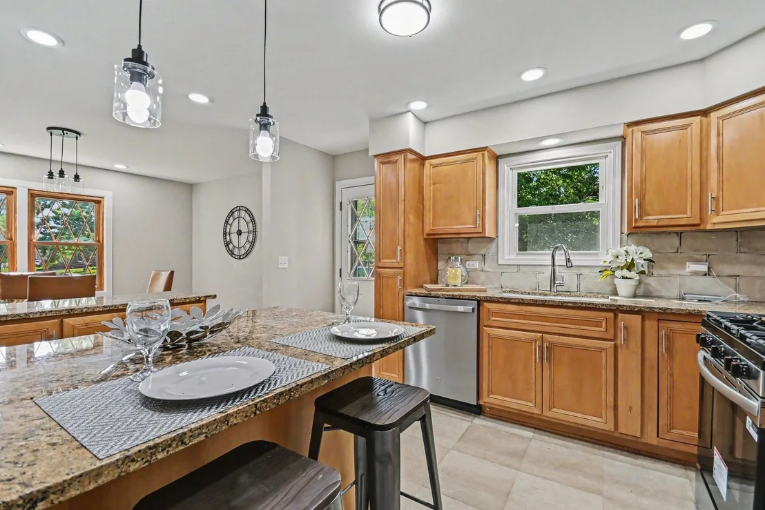 Photo of 15405 James Drive