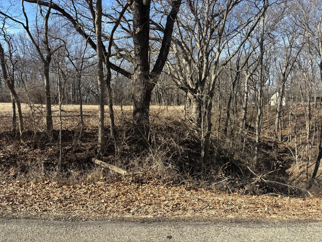 Photo of 595 Cardinal Drive