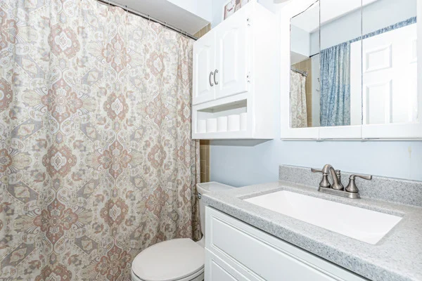 Photo of 143 Camelot Way