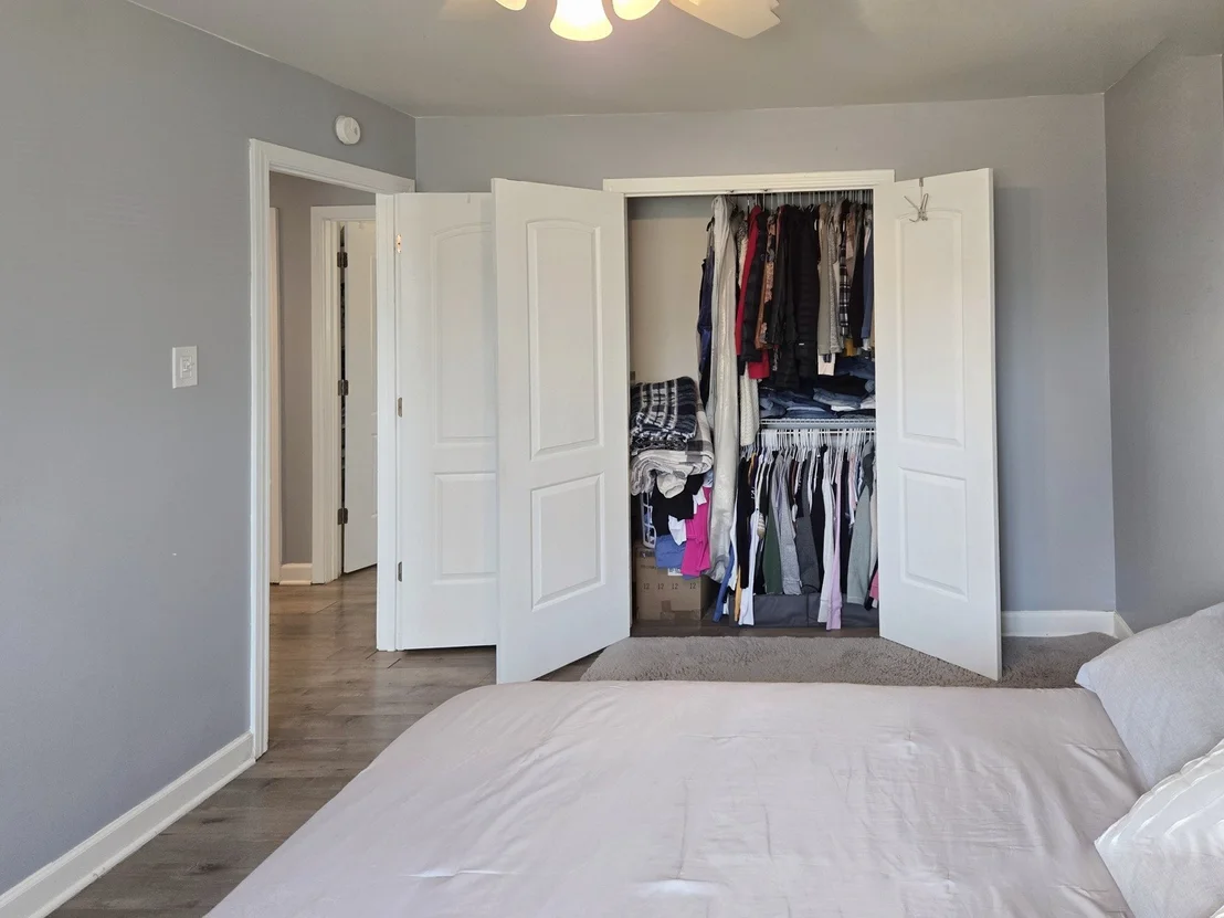 Photo of 980 W Grant Drive