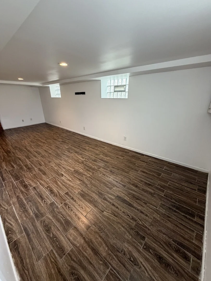 Photo of 3529 W 72nd Place