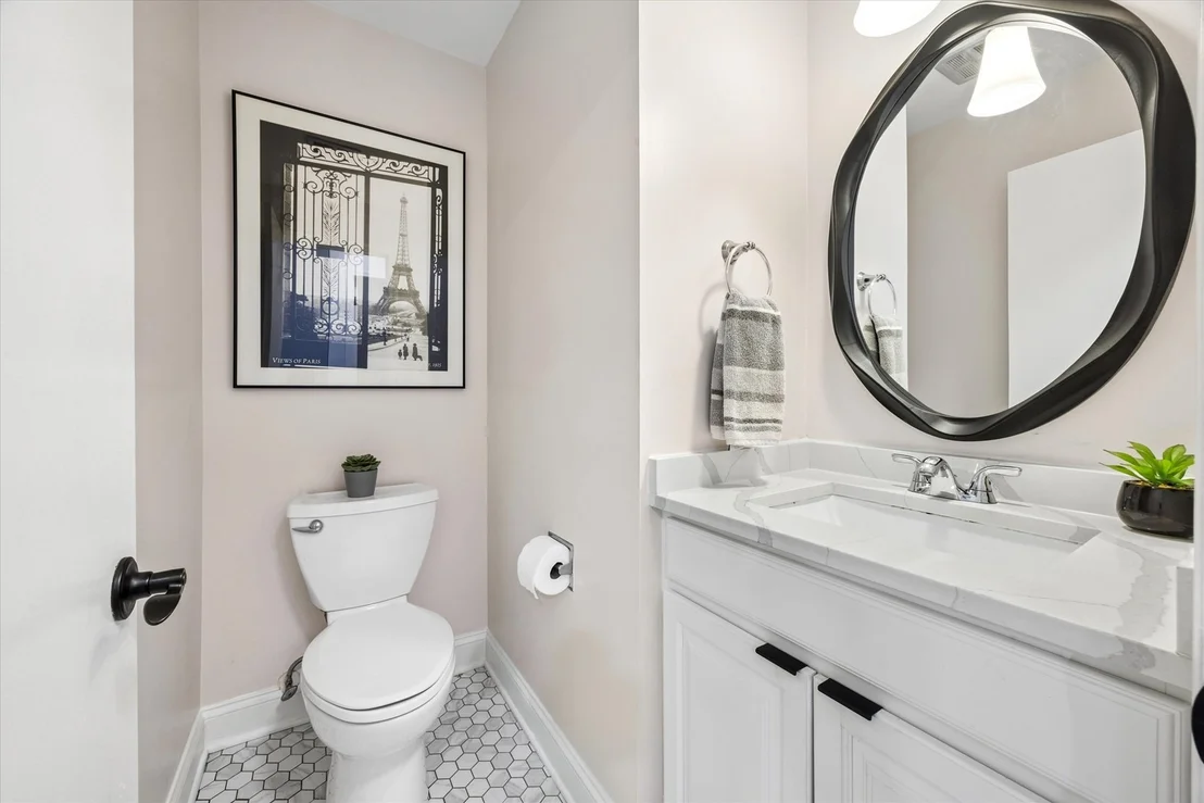 Photo of 333 N Hale Street