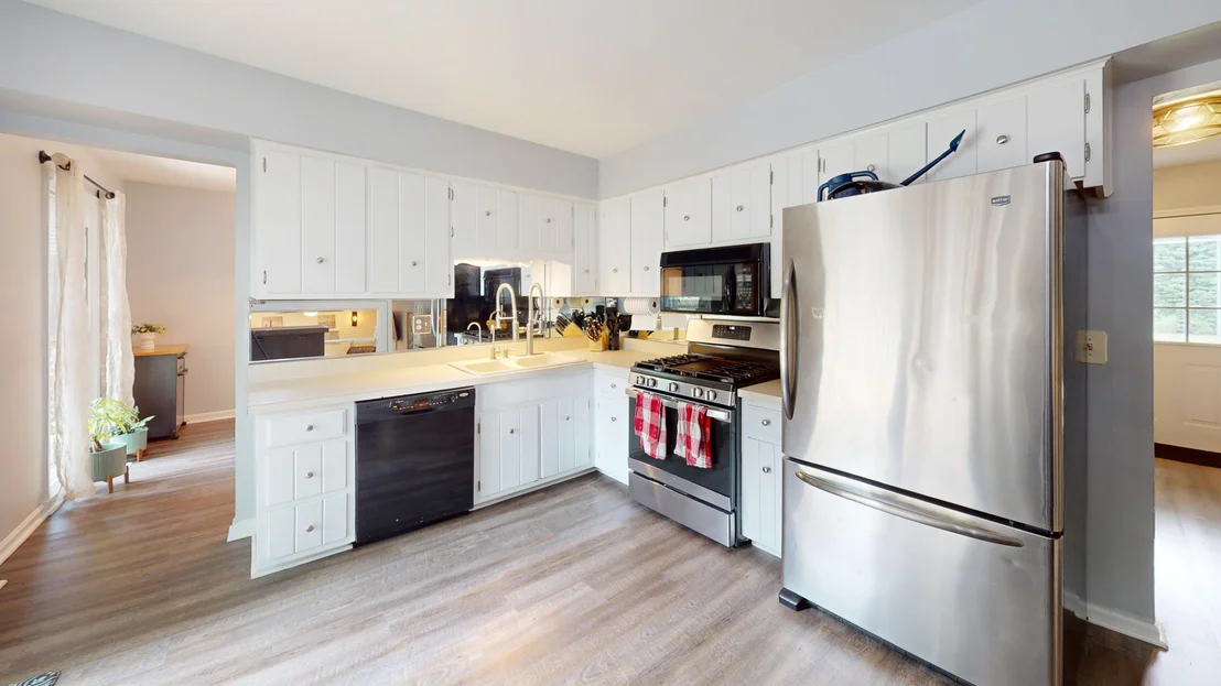Photo of 11S556 Book Road