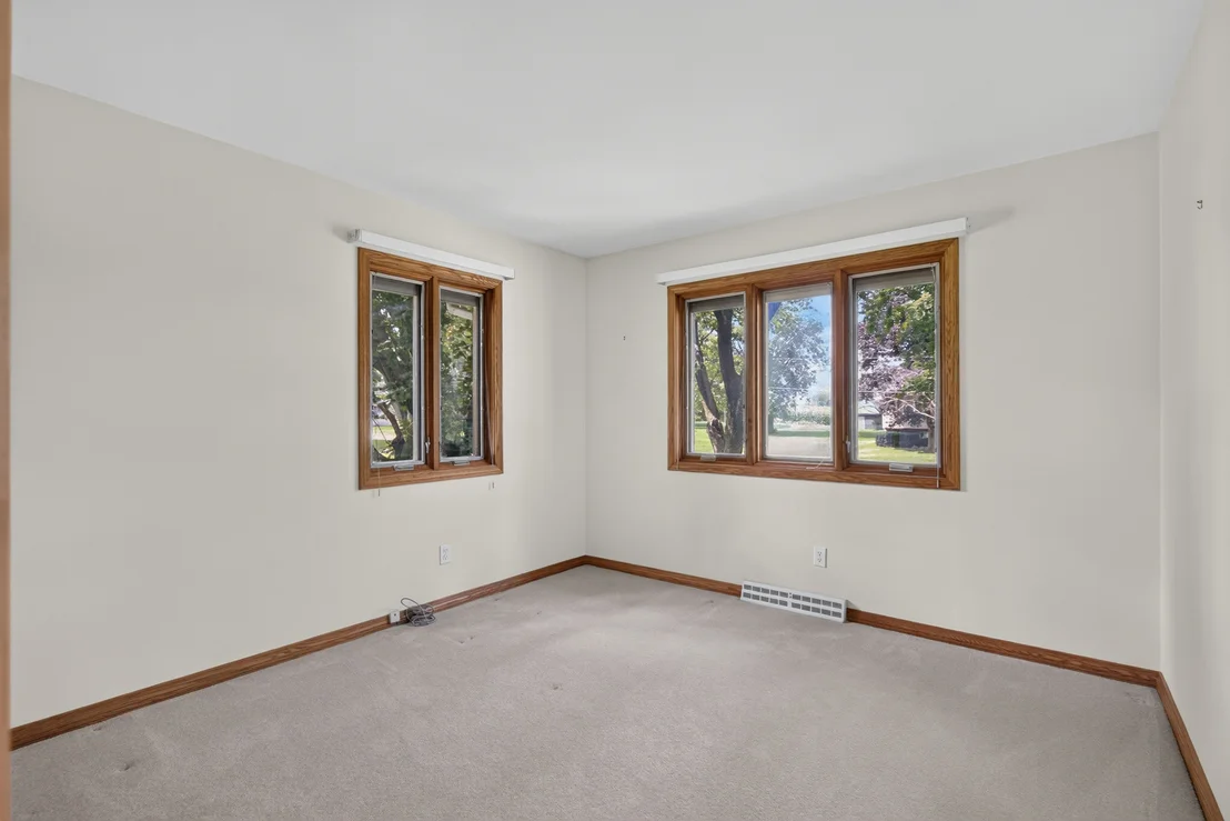 Photo of 5 N Acres Drive