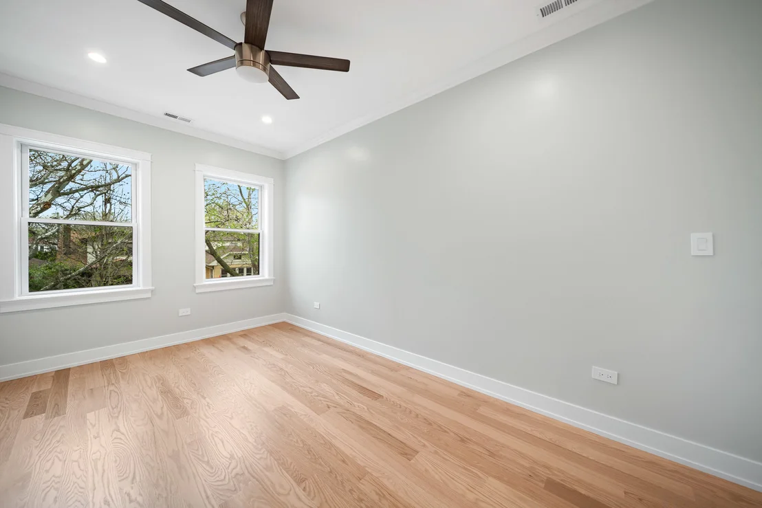 Photo of 5347 N Bernard Street