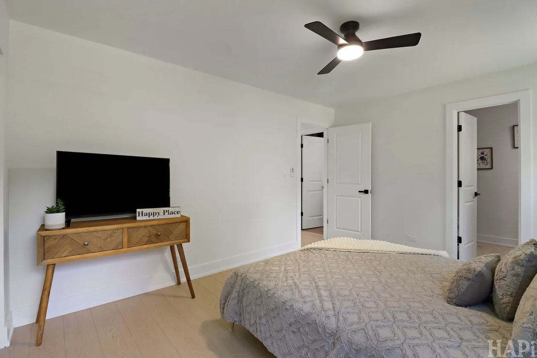 Photo of 166 E Cunningham Drive