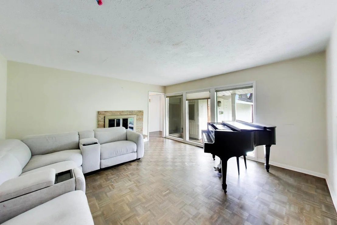 Photo of 115 Lockerbie Lane