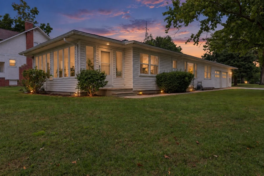 Photo of 314 Oak Drive