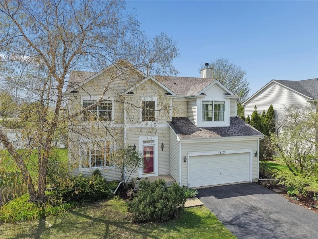 Photo of 913 Meadowridge Drive