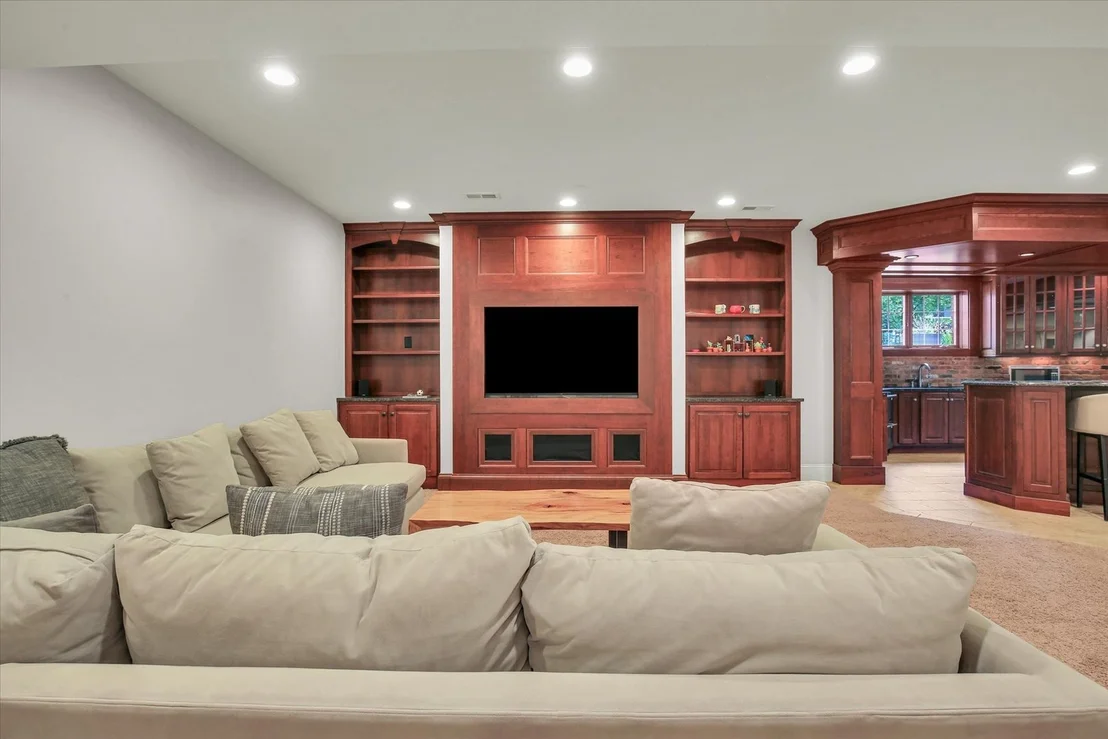 Photo of 4905 Peifer Lane