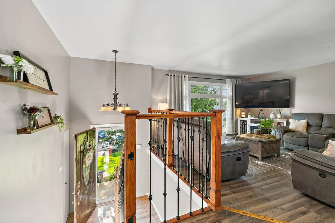 Photo of 17 Joslyn Drive