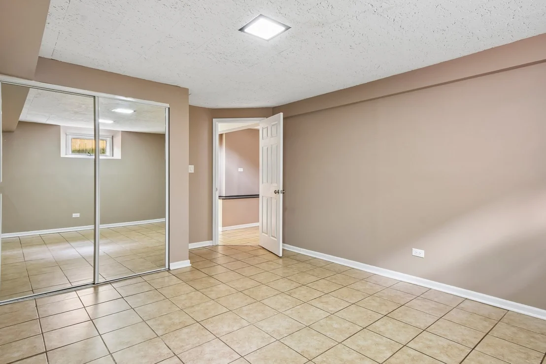 Photo of 385 ANNE Terrace