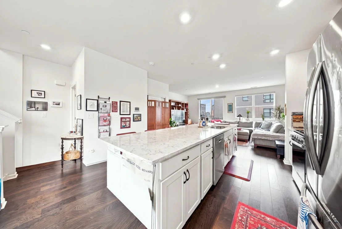 Photo of 2210 Venture Drive