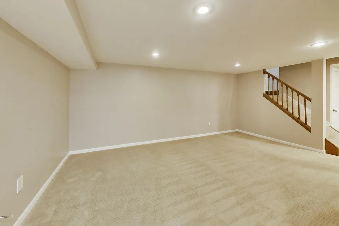 Photo of 684 Regent Lane