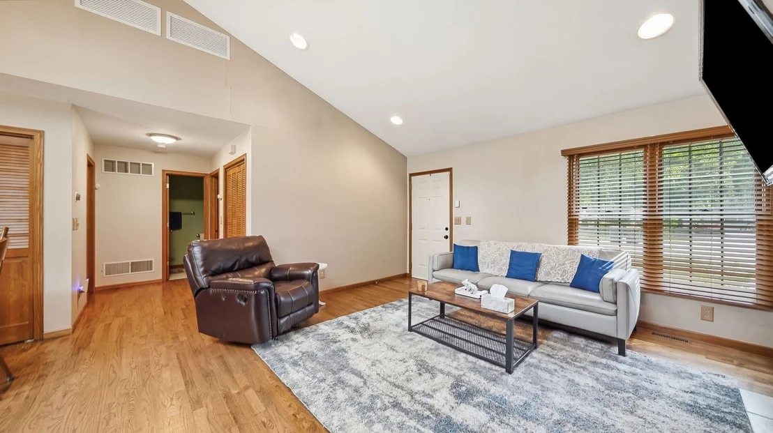Photo of 361 Oak Street
