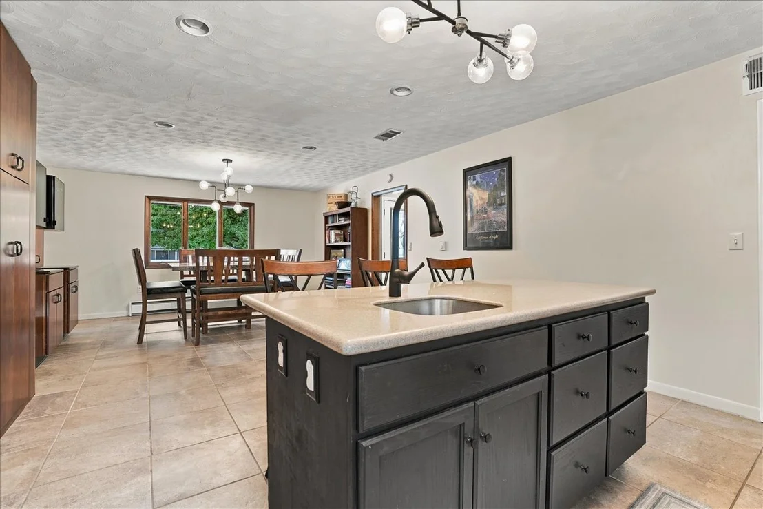 Photo of 518 Sunrise Drive