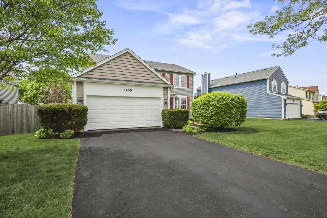 Photo of 2455 Emerson Lane
