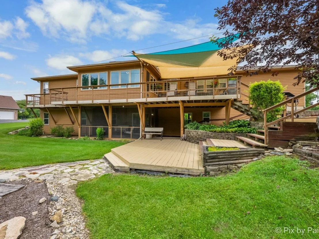 Photo of 28 Tomahawk Trail