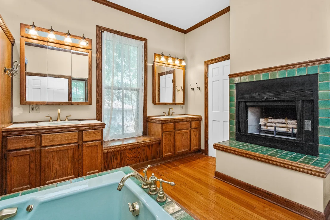 Photo of 1411 Maple Avenue