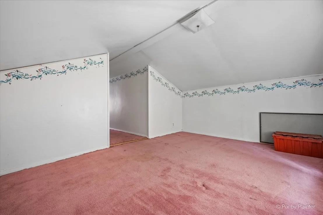 Photo of 2409 Grove Lane