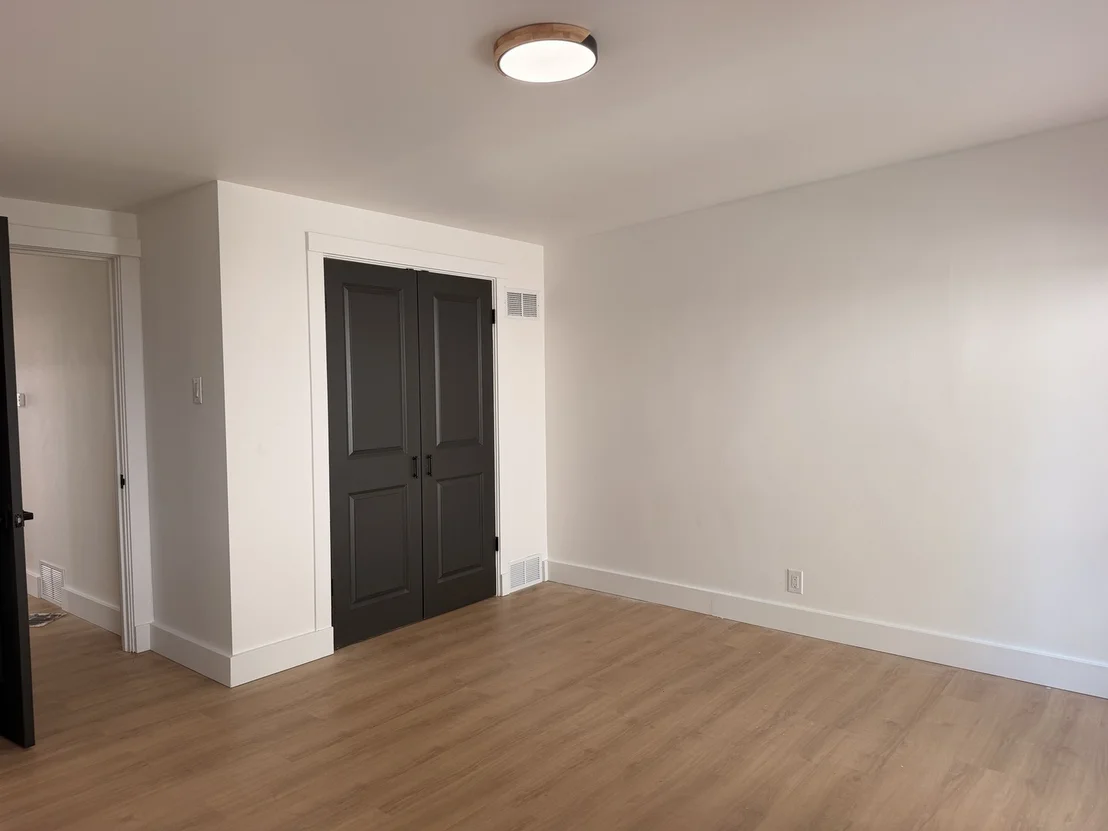 Photo of 121 Oak Drive