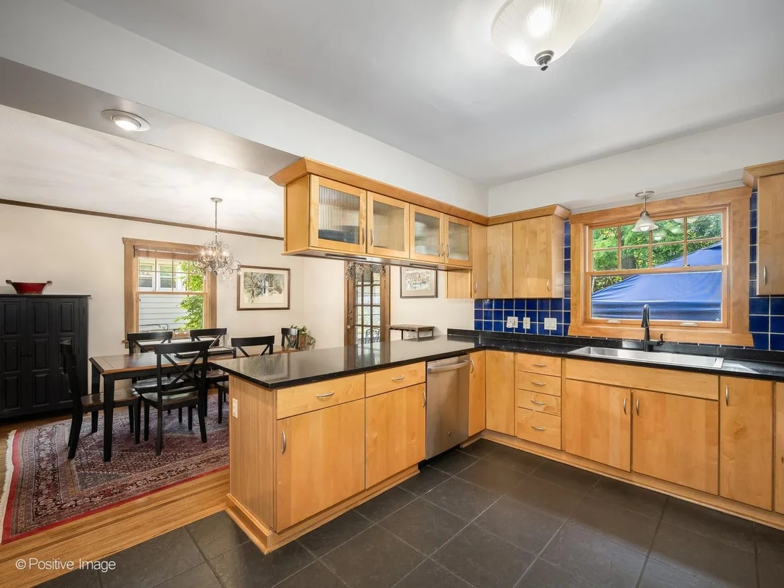 Photo of 1170 Logan Avenue