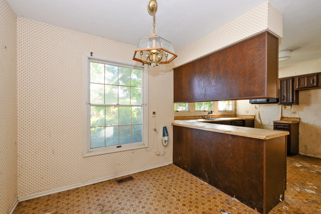 Photo of 130 Westhampton Court