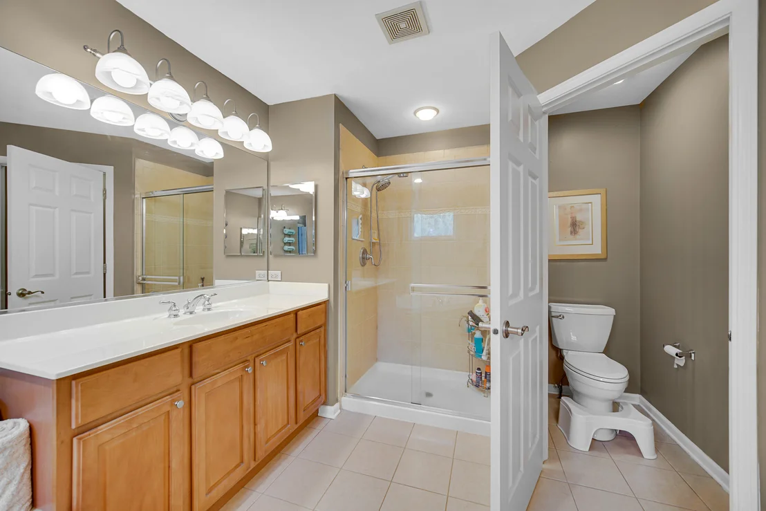 Photo of 385 Post Oak Circle