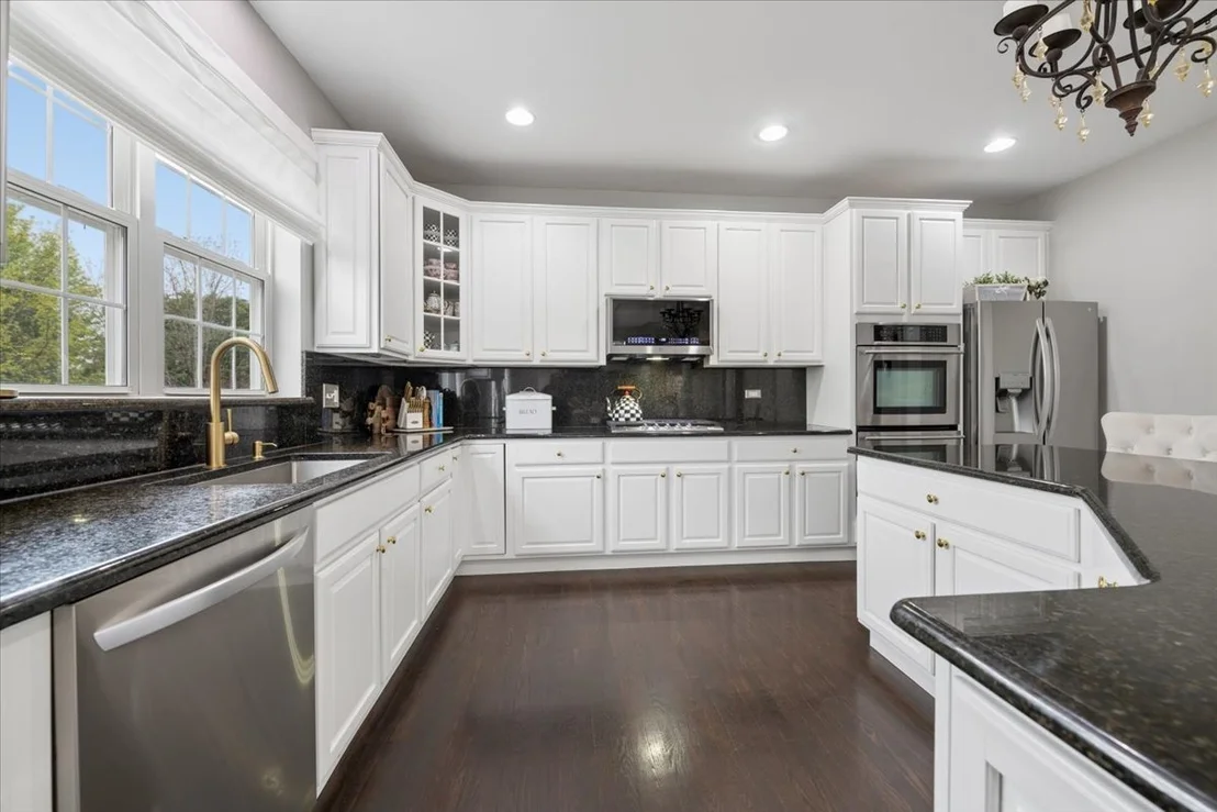 Photo of 5423 SWAN Circle