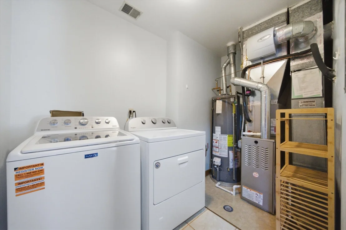 Photo of Unit D at 650 WAVERLY Drive