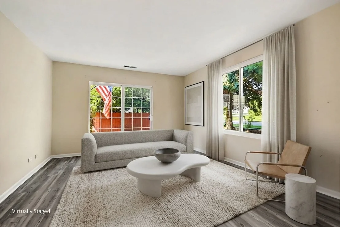 Photo of 1033 Symphony Drive